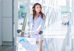 中文无码制服丝袜人妻av,人妻制服诱惑背后的故事