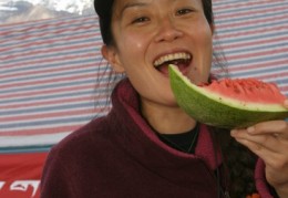 瞒不住了！广西百色一高中男老师唐毓文被实名举报涉嫌xq女学生！！！唐毓文符月华pdfPDF+视频曝光！，切切粉网红幼慧君被封号背后实情曝光全网怒骂：这回真不冤！，《2018文娱圈吃瓜期末考（寰宇卷），