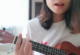 小姐姐弹吉他国外版,小姐姐演绎吉他国外版经典之作